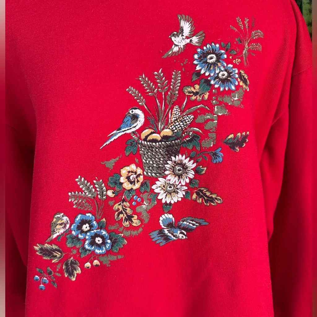 Vintage Red Floral Bird Sweatshirt Cozy Fall Grandma Core Pullover XL - Image 3