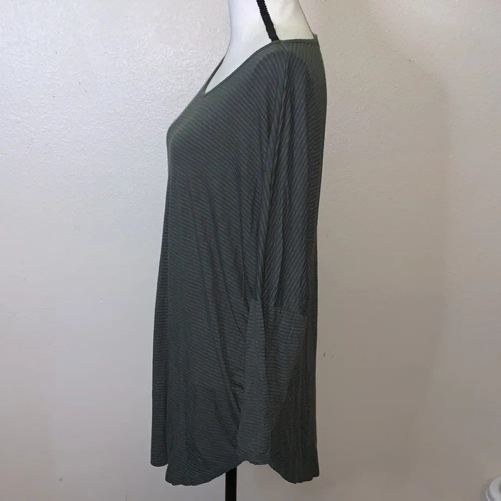 Hopely gray striped loose fit tight sleeves shirt Green Size L - Image 3
