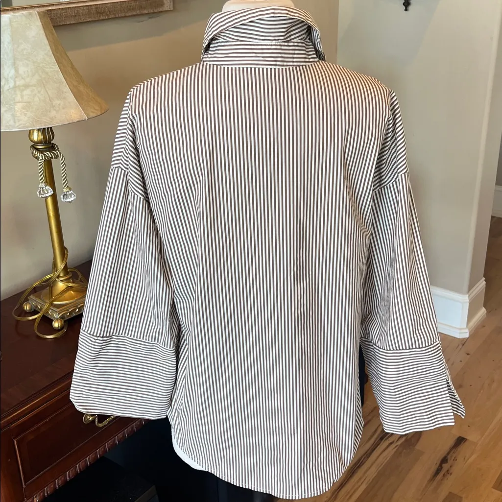 Bell Sleeve Brown White Blouse New Size XS - Image 7