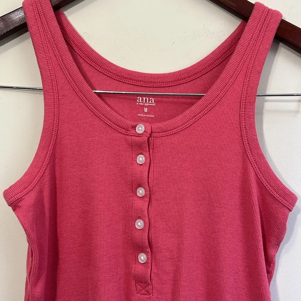 A.N.A Women’s Ribbed Tank Top Size Medium - Image 2