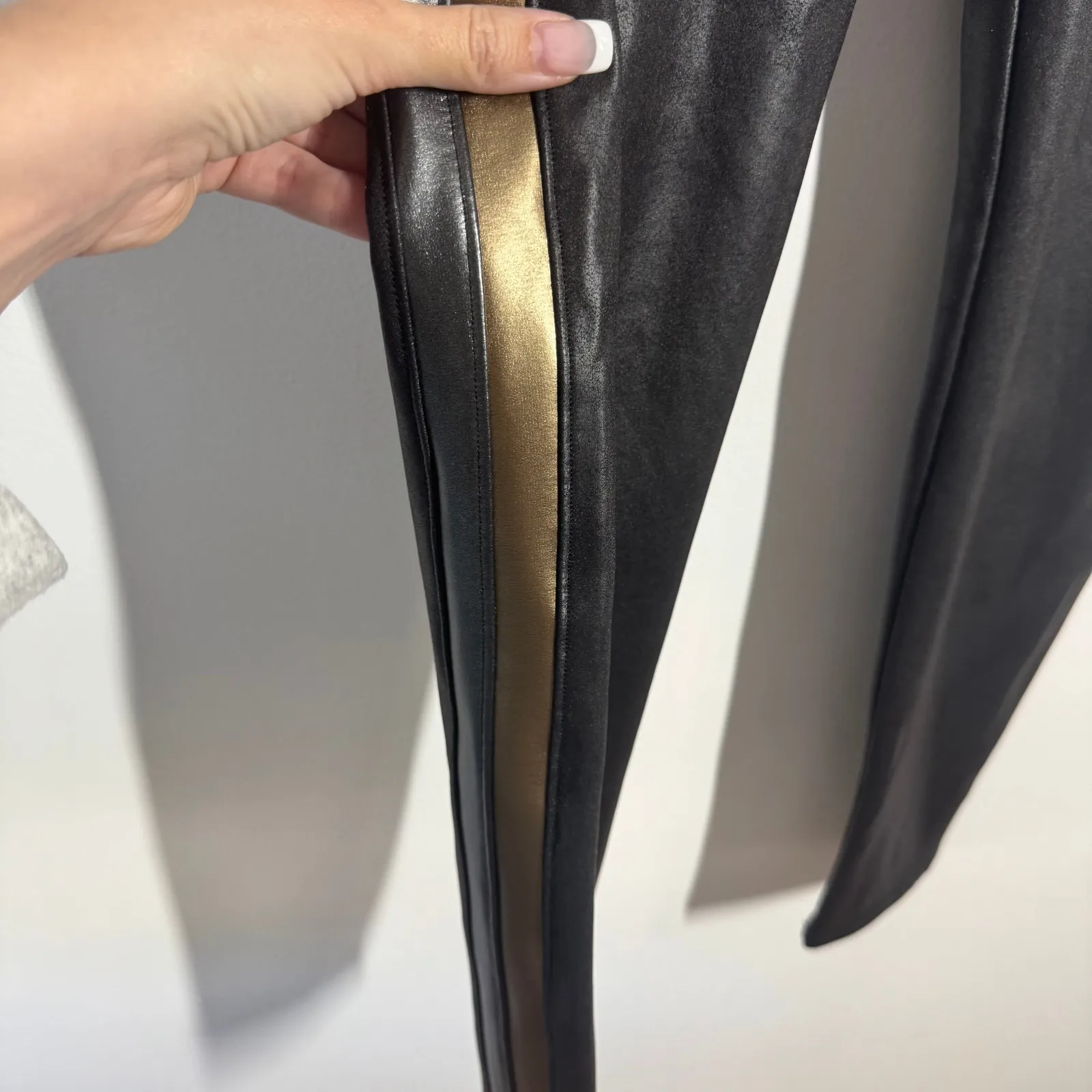 SPANX Leggings Women L Black Gold Metallic Faux Leather Biker Moto Mobwife - Image 4