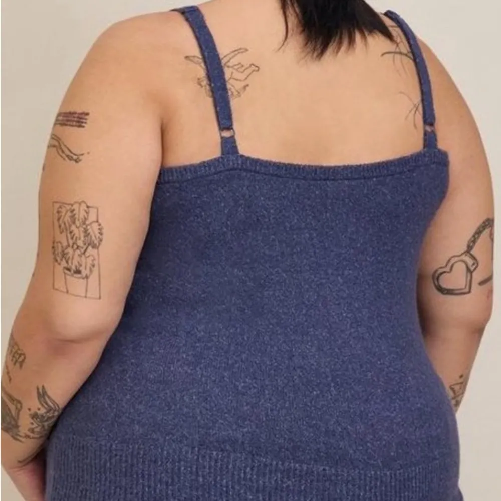 Torrid “Vegan Cashmere” Sweater Camisole NWOT, Gorgeous Look & Feel, Unique - Image 4