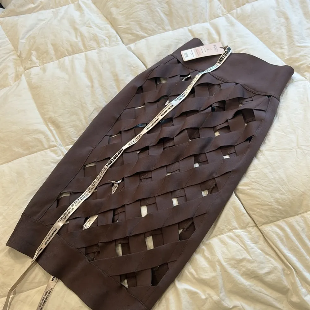 NWT House of CB Brandi Bandage Midi Skirt in Taupe Size‎ Large - Image 3