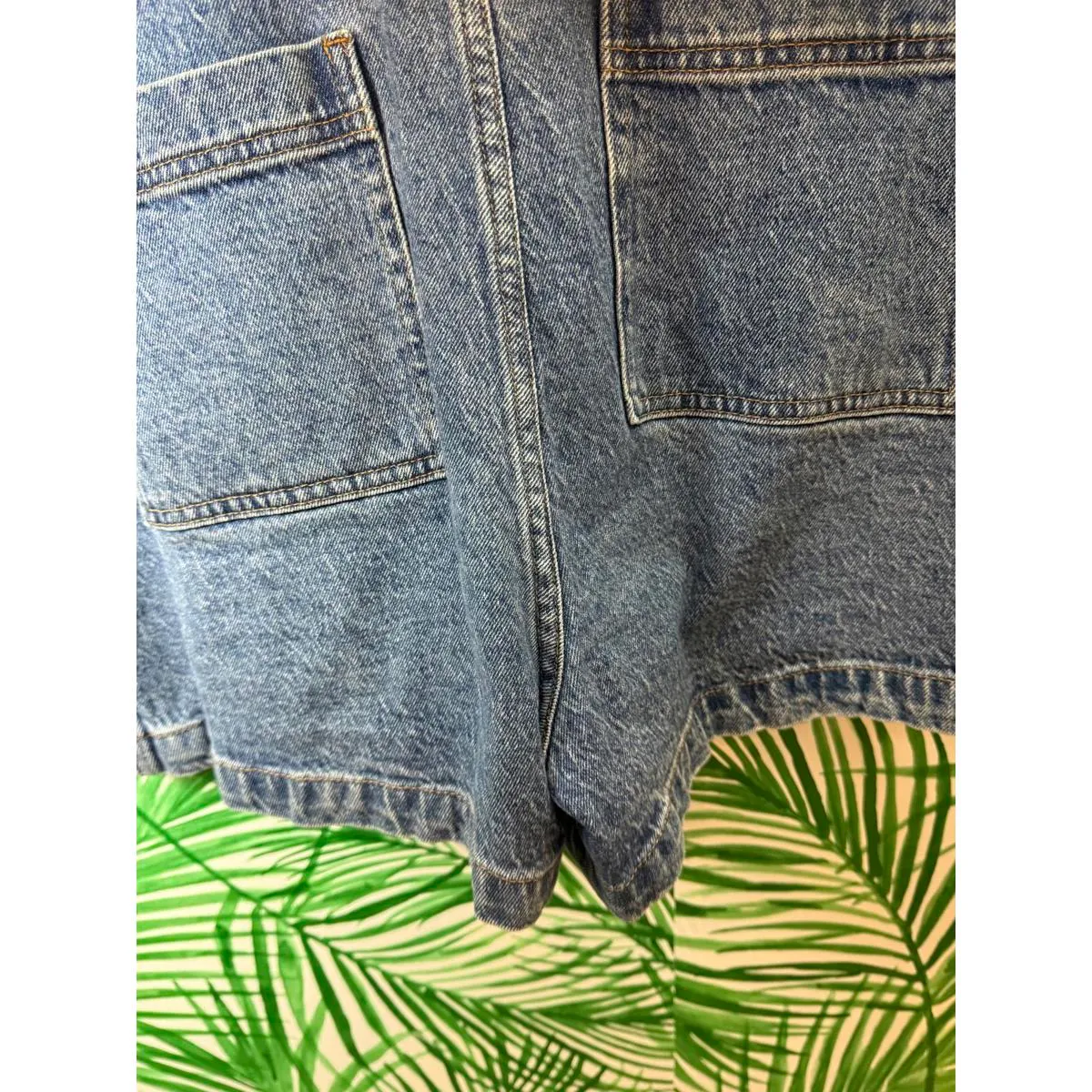 Madewell Denim Tie-Waist Patch Pocket Short Overalls - Size - Medium - Image 4