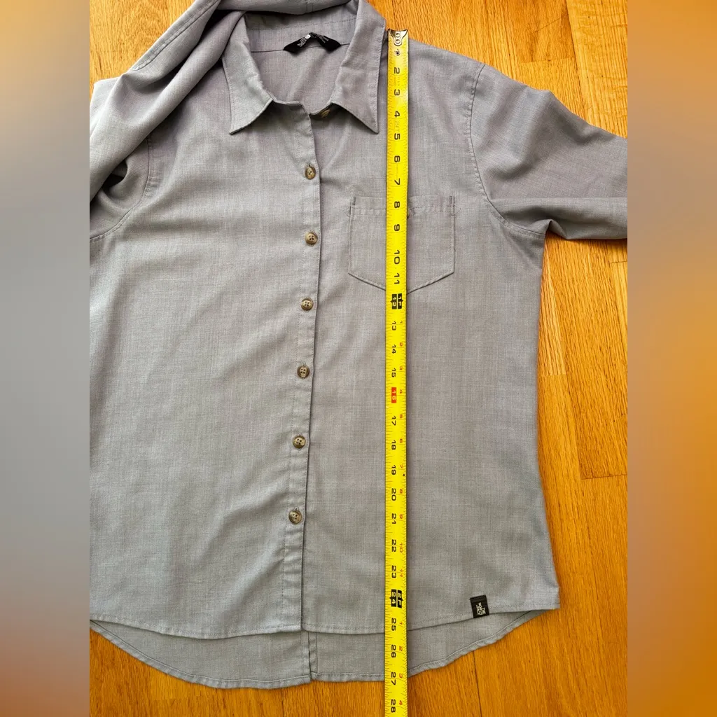 THE NORTH FACE Women’s Gray Performance Woven STEVIE Button-Down Shirt Size M - Image 7