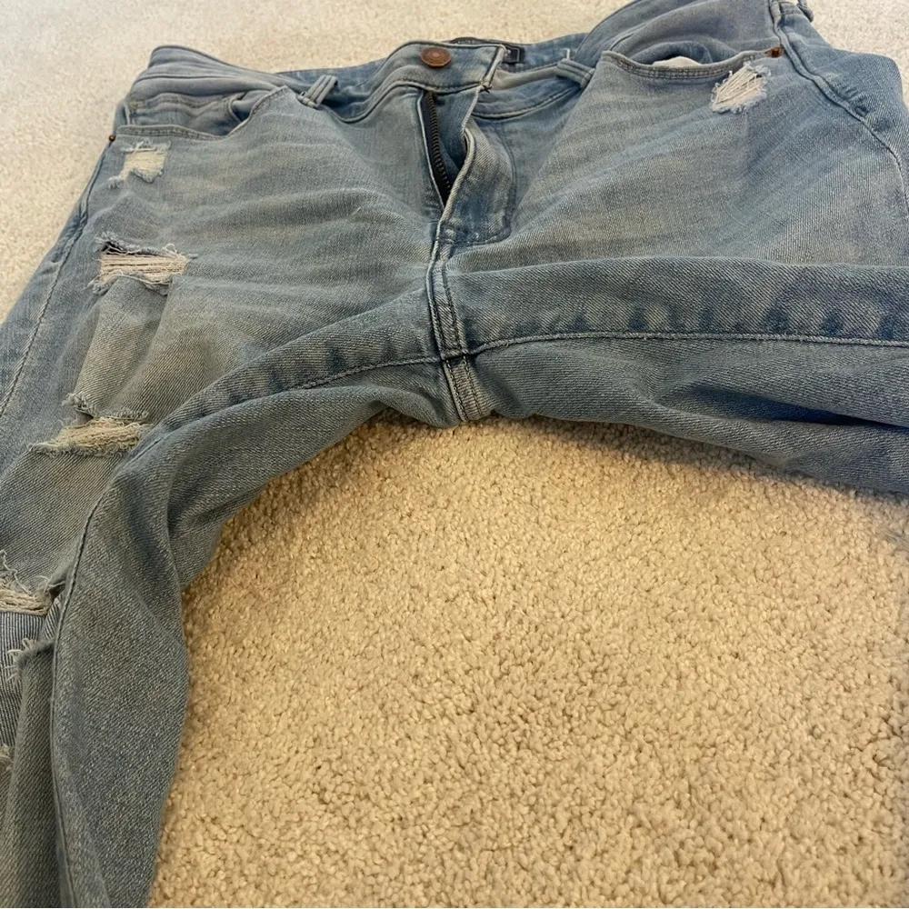 Abercrombie and Fitch Harper Ankle Straight Leg Stretch Distressed jeans size 8R - Image 5