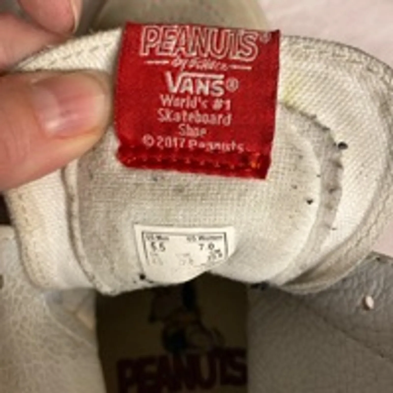 Vans x Peanuts Snoopy Fringe High Top Sneakers Women’s 7 / Men’s 5.5 - Image 11