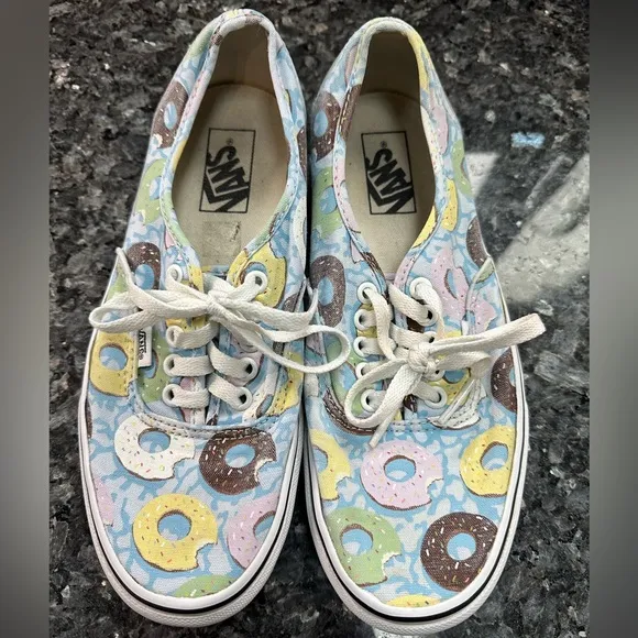 VANS RARE Authentic Donuts Munchies Sprinkles Shoes Size 7.5 Men's 9 Women's - Image 2