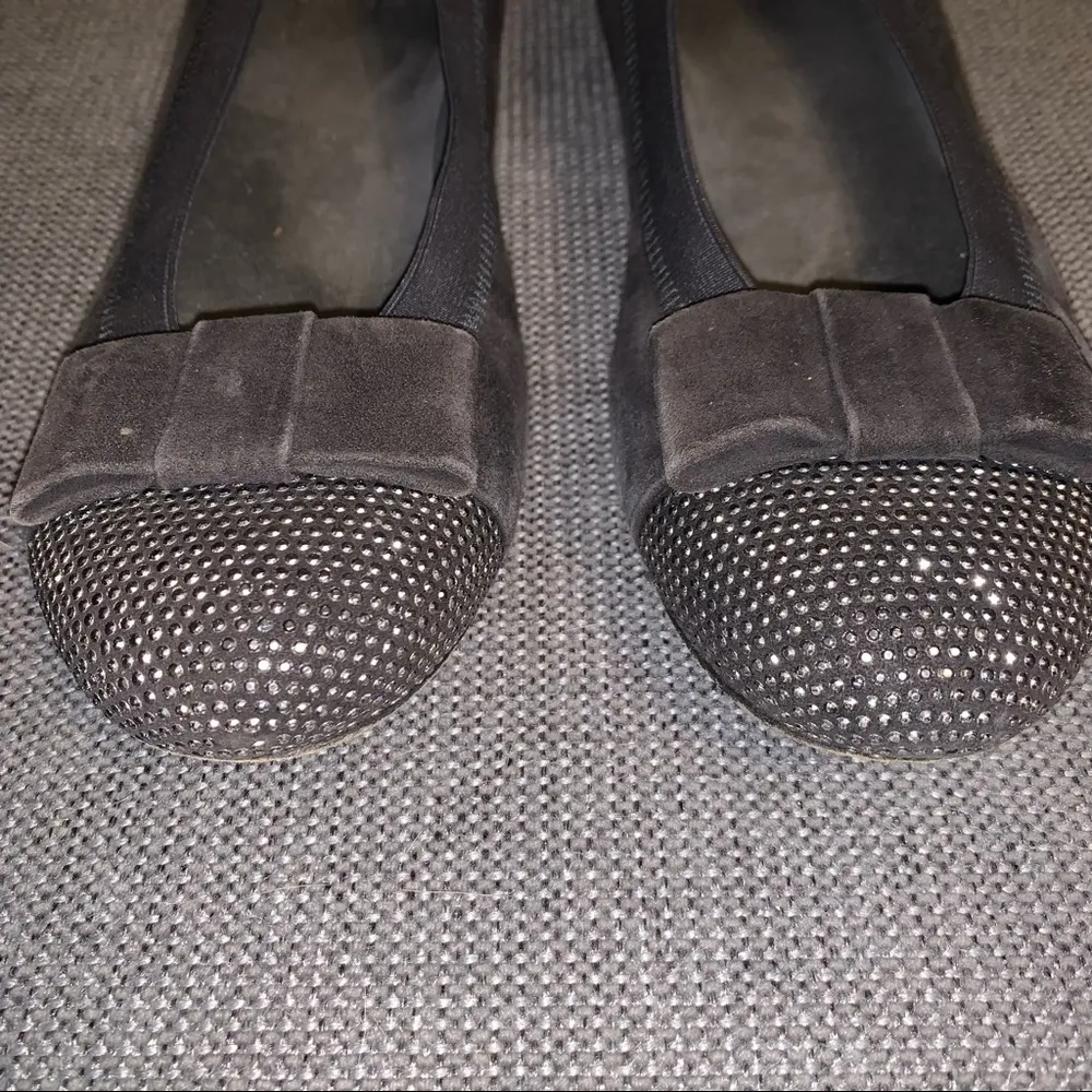 Stuart Weitzman black slip on ballet flats, jewels, bow, size 8.5 - Image 4