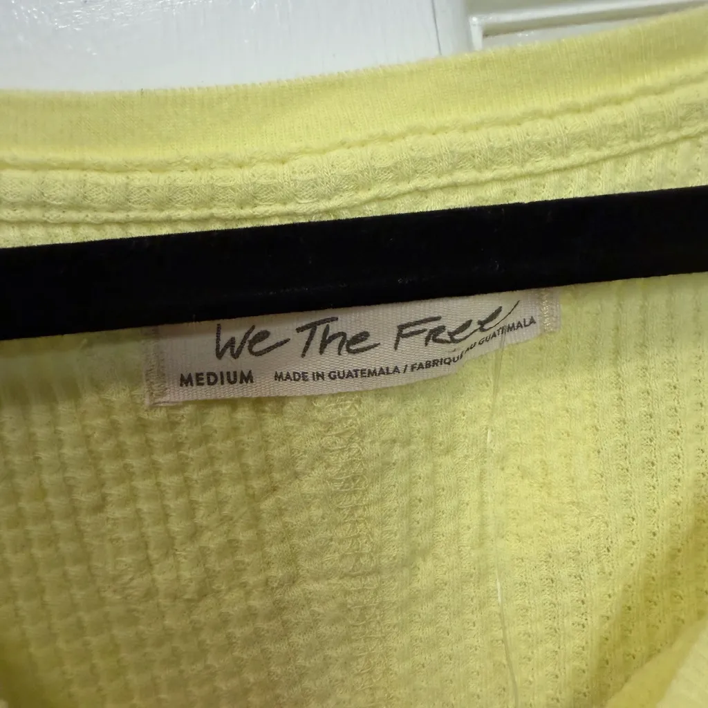 We The Free Microphone Drop Thermal Lemon Grass NWT Size Medium - Image 3
