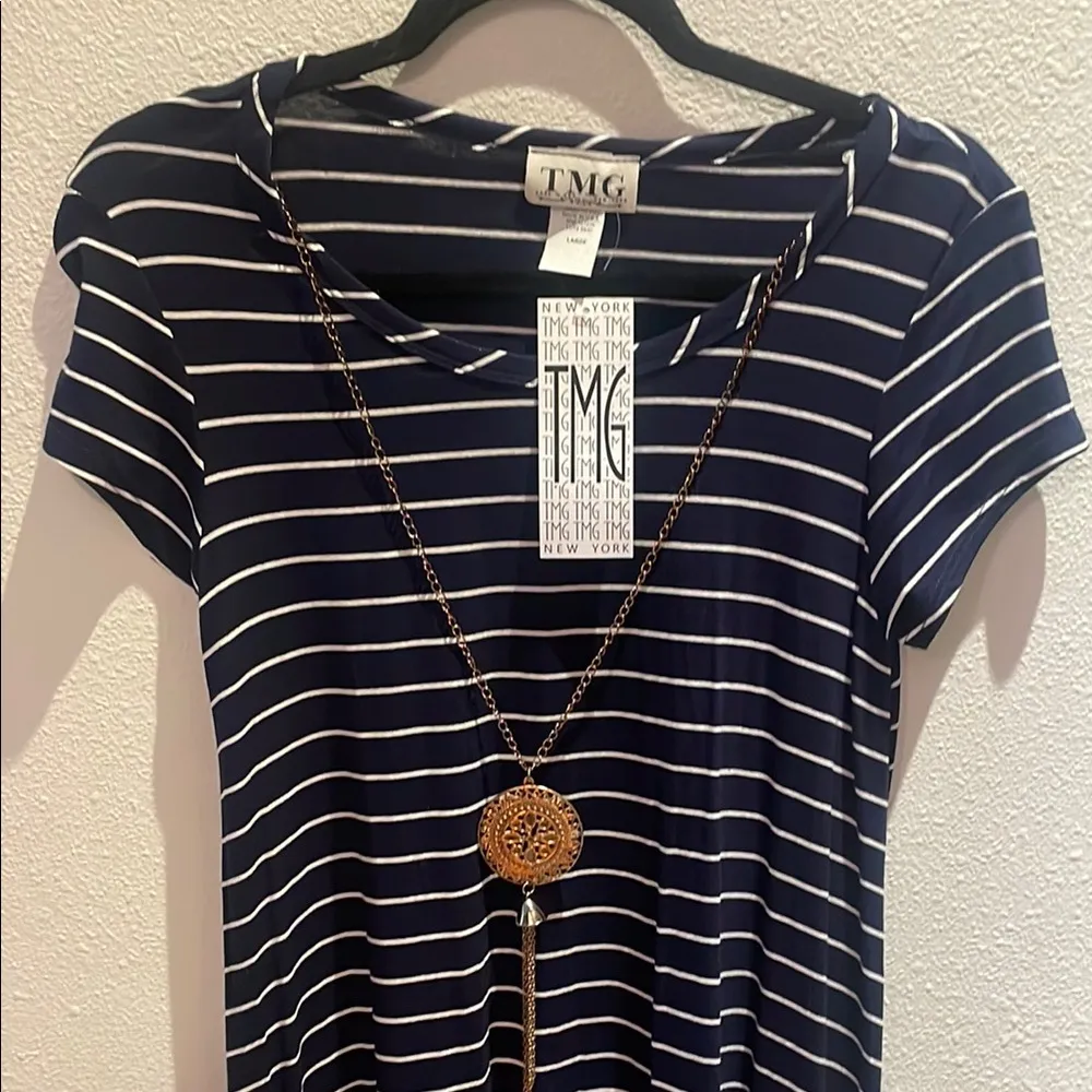 Blue and White Relaxed Short Sleeve Tee with Peter Pan Collar Size L - Image 2