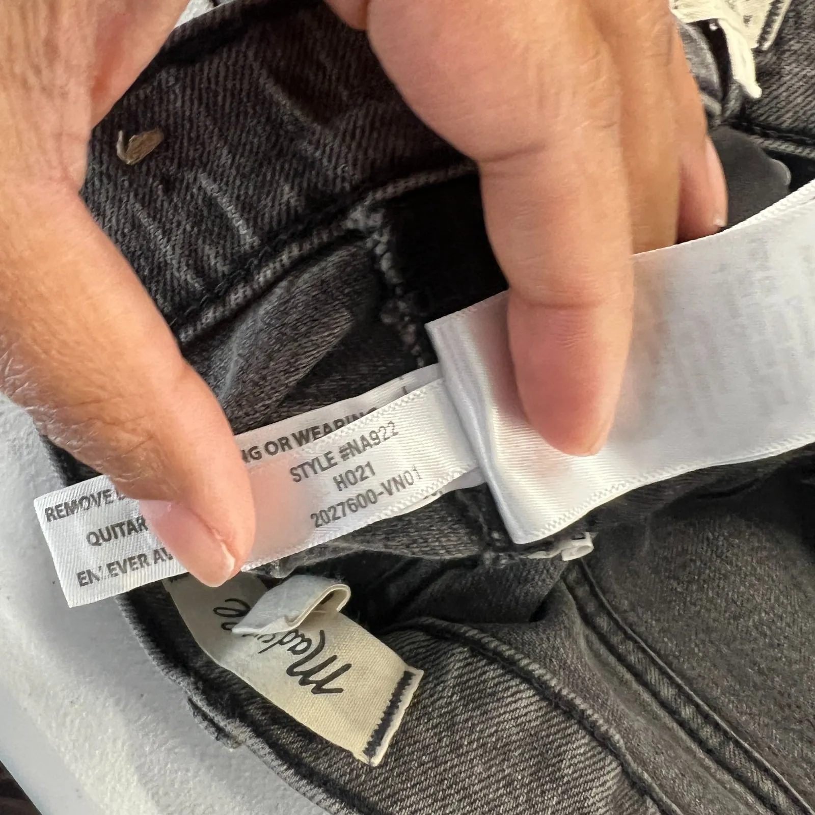 The Perfect Vintage Jeans Womens 26 Black Denim Cotton Distressed Frayed Hem - Image 14