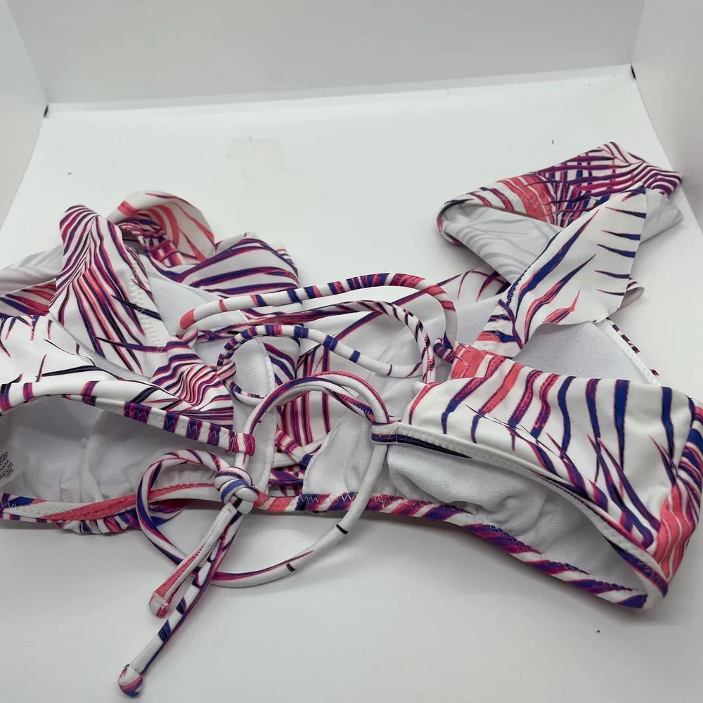 RAISINS Back to Bali Ruffled shoulder Bikini Top M - Image 6