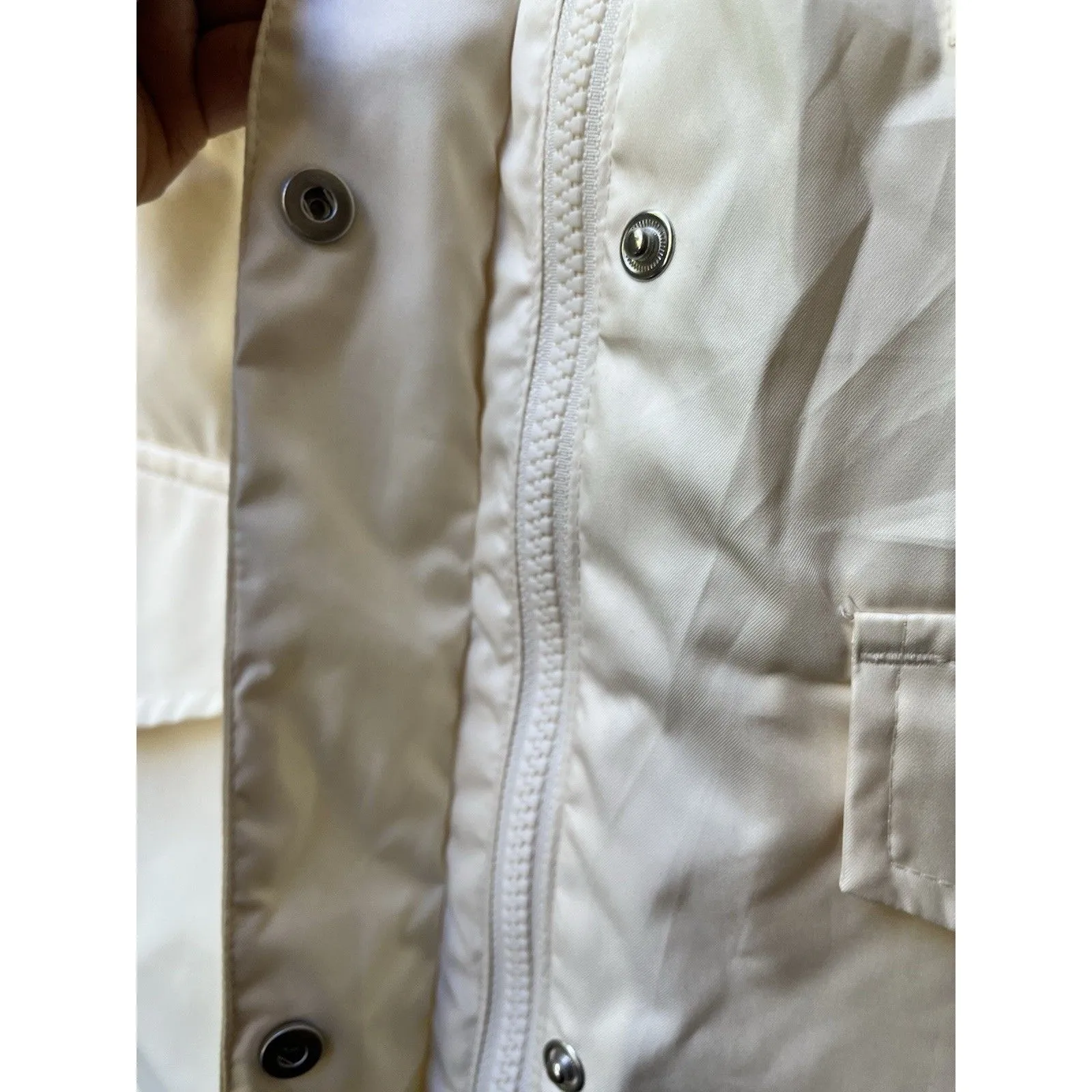 Nike Womens Windbreaker Jacket M Ivory Hiking Waterproof Outdoors Trail Gorepore - Image 6