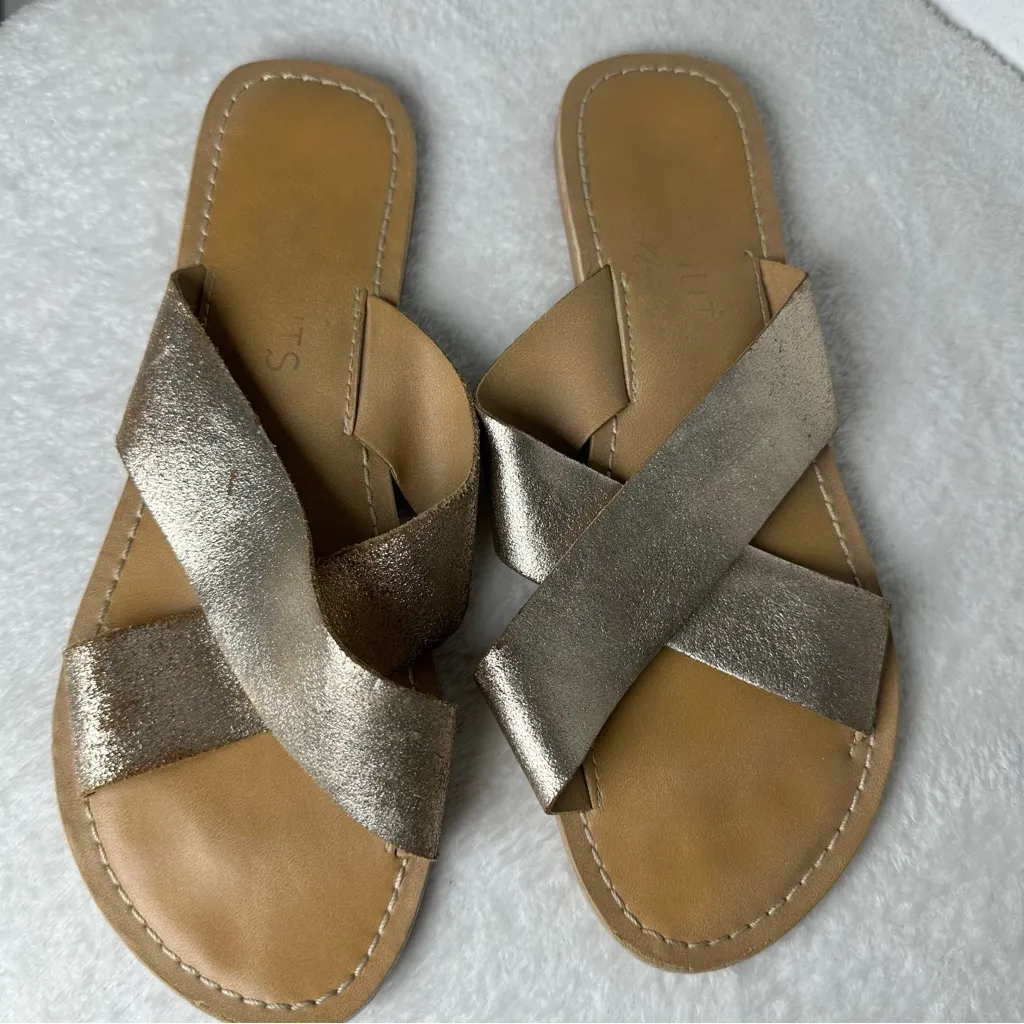 Coconuts by Matisse Pebble Metallic Sandals Leather Flats Sandals - Image 9