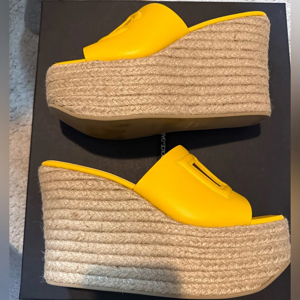Dolce & Gabbana
Women's Platform Espadrille Wedge Sandals - Image 3