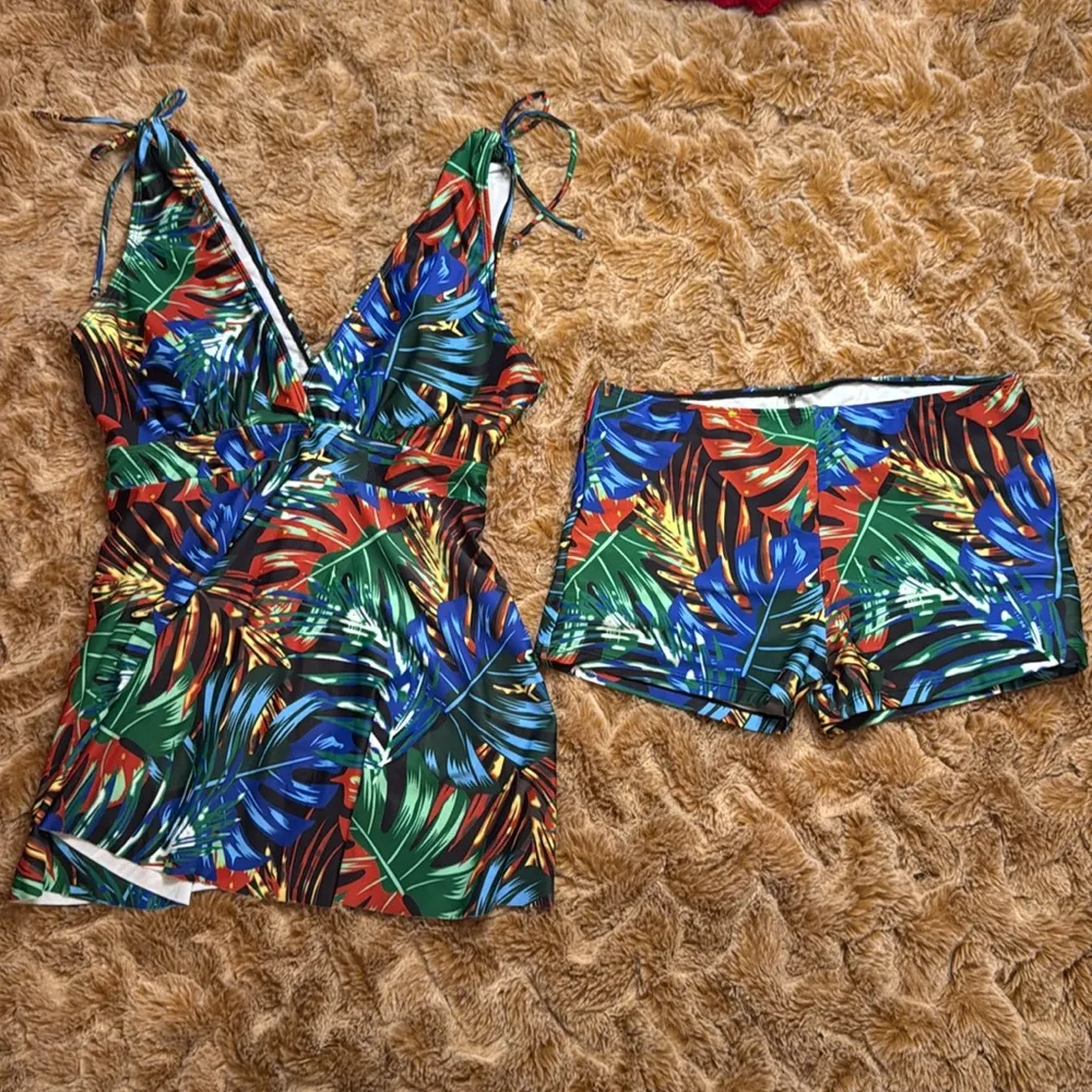 NWOT Tropical Bathing suit size L Blue Size L - Image 2