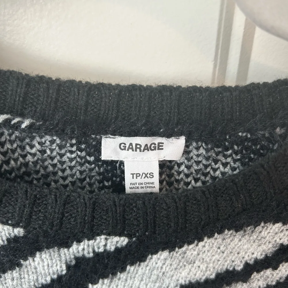 zebra cropped sweater, size xs - Image 2