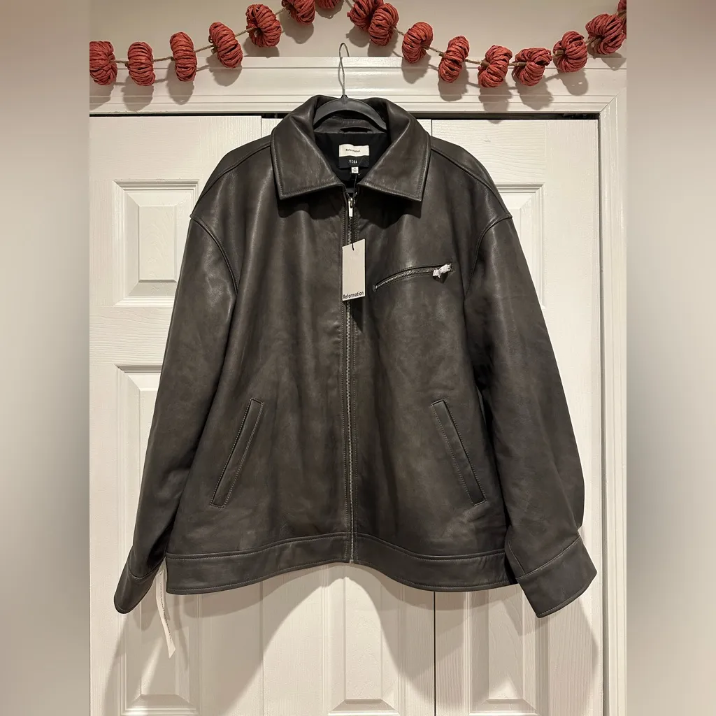 Reformation Veda Marco Leather Oversized Bomber - Image 3