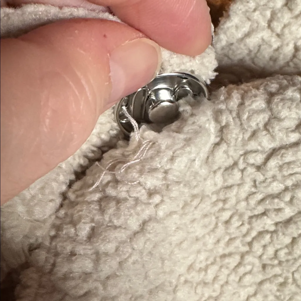 CAbi Super Soft Alpine Hooded Coat Size Medium - Image 13