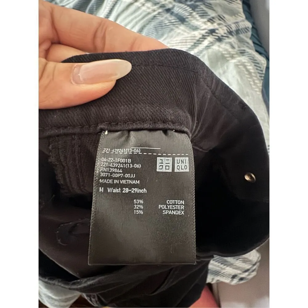 Uniqlo women’s black leggings size medium   28-29 inches - Image 3