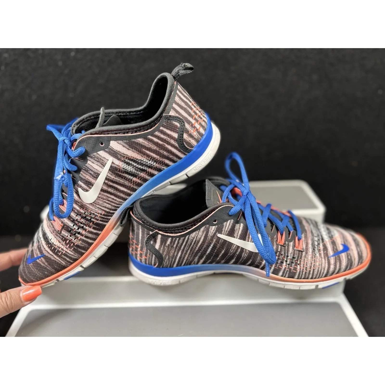 Nike Free Run 5.0 Black/Blue Fabric Lace Up Running‎ Shoe Women's - Image 2