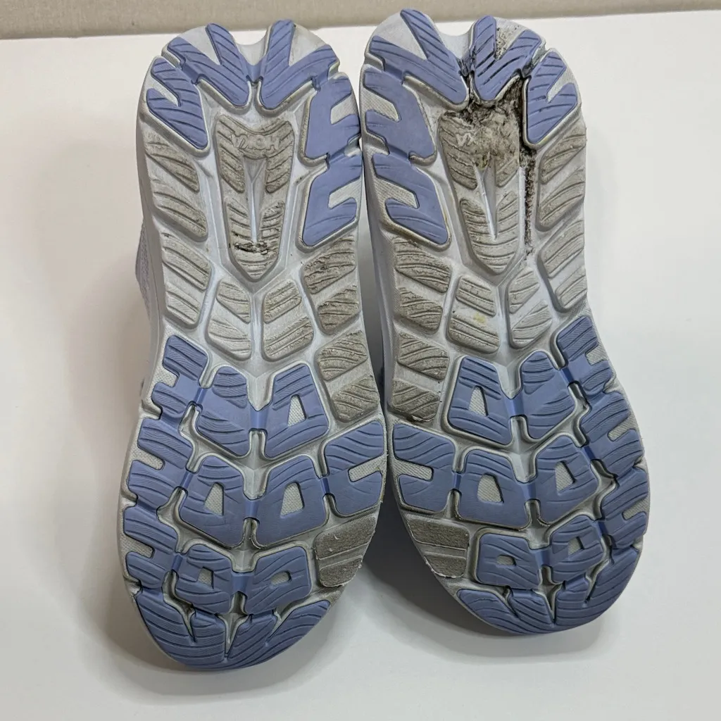 Hoka One One  Kawana Women's Sneakers in Light Purple and Gray - Image 7