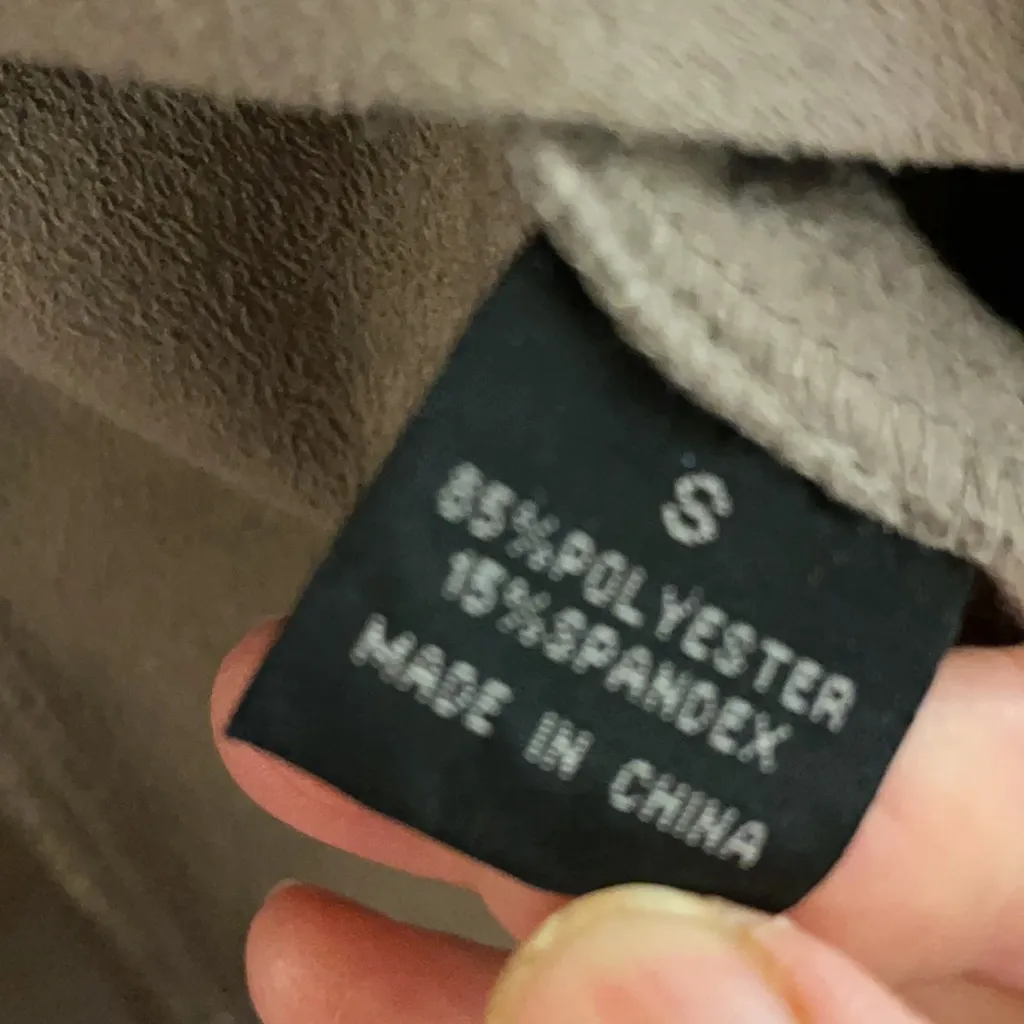 Baccini Tan/Taupe Suede Feel, Open Front Jacket. Drape Collar. Long Sleeves - Image 4