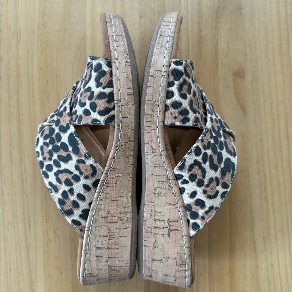 Born BOC Women’s Sz 11 Animal Print Wedge Sandals Brown Leopard Cheetah - Image 5