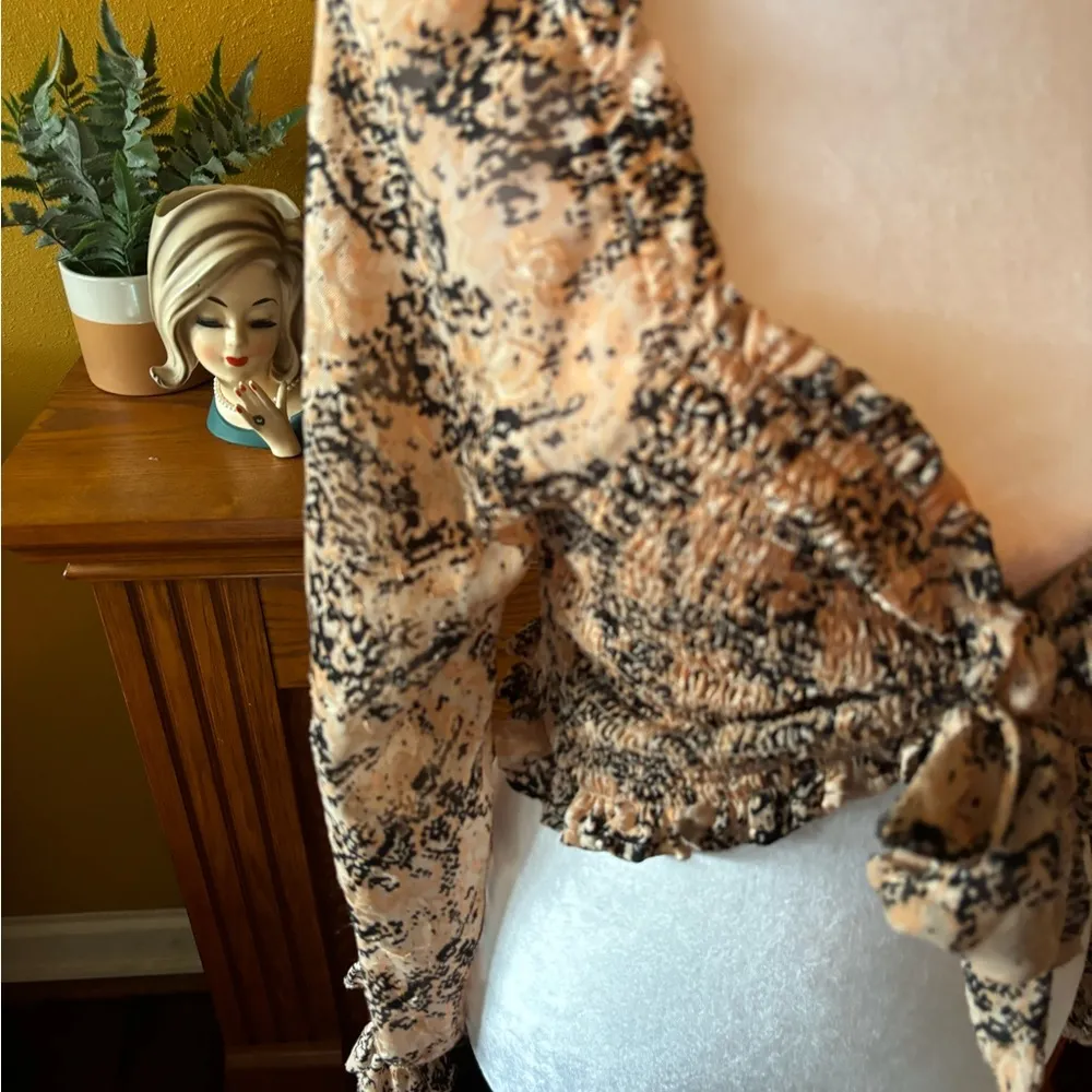 Stretchy Smocked Sexy Haler Top with Bow From Lush Size Small - Image 9