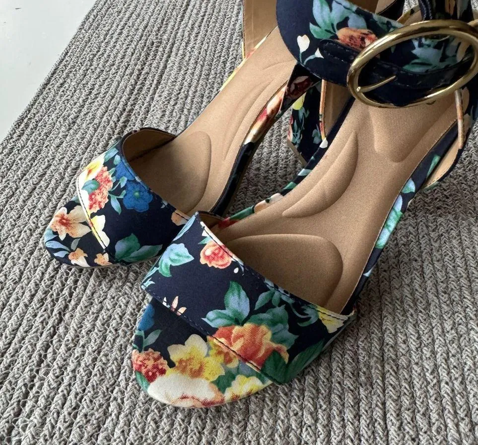 Apt. 9 Navy Blue Pink Floral Ankle Strap High Block Heel Sandals Size 7 - Image 4