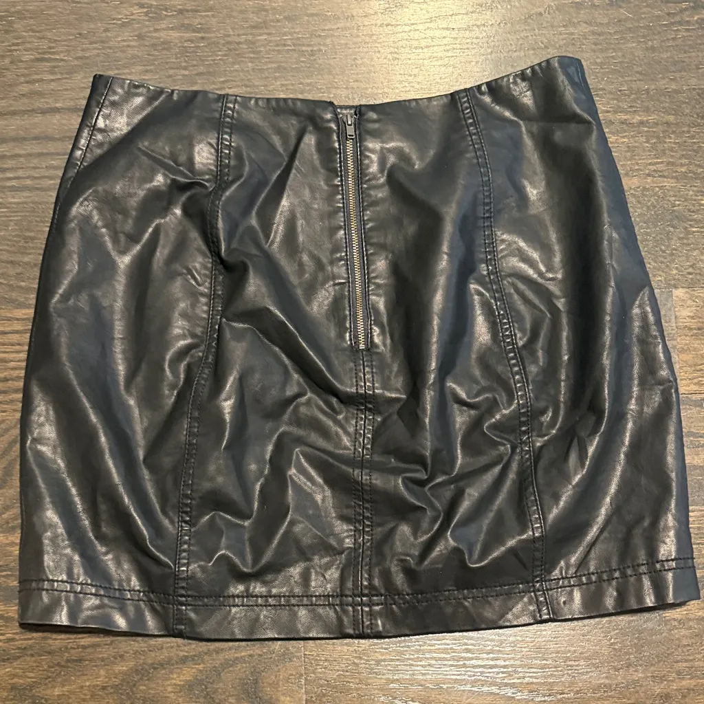 Free people Shiny Black Mini Skirt - Image 4