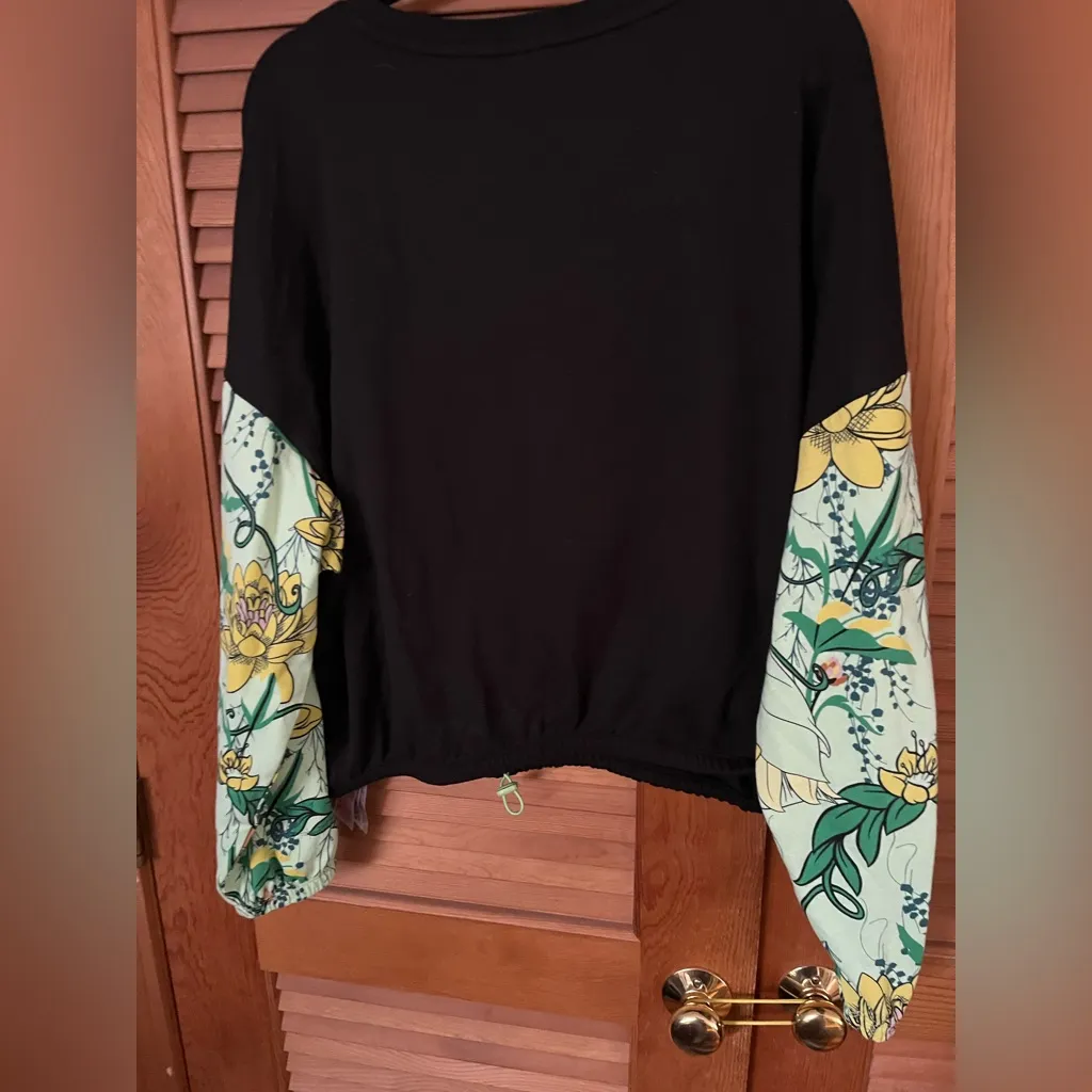 Disney The Princess and the Frog Tiana Choose Your Destiny Sweatshirt size xl - Image 3