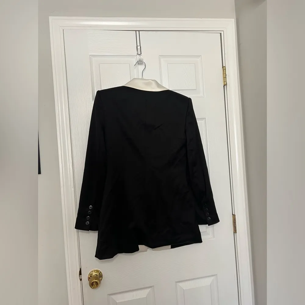 Alice + Olivia Silvie Strong Shldr Blazer - Image 5