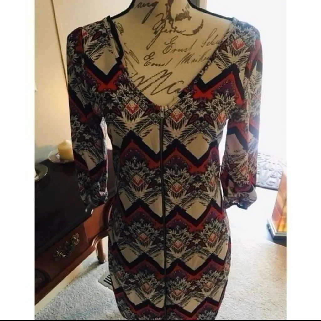 Stylish Red and Blue Patterned Mini Dress - Image 2