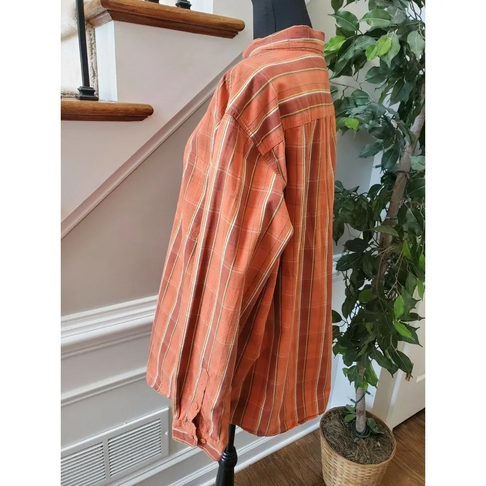 Columbia Women Nylon & Polyester Collared Long Sleeve Button Down Dress Shirt - Image 6