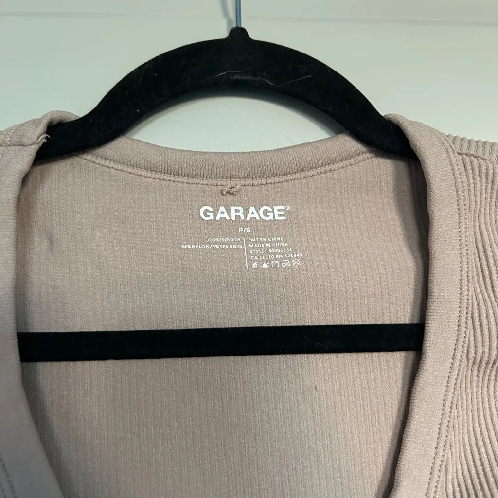 Garage  Women's Beige Ribbed Crop Top - Image 2