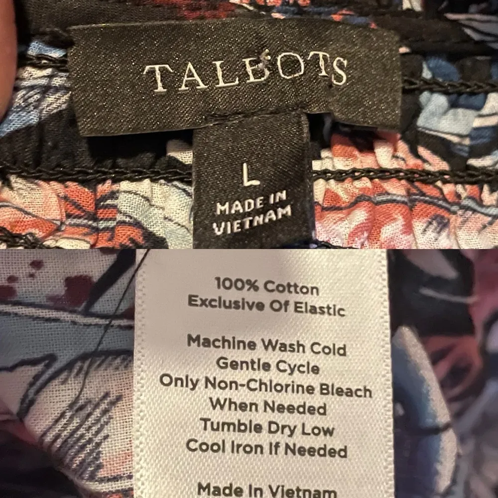 Talbots Womens Shirt Blouse Black Smocked Feather Popover Cotton Size Large - Image 9