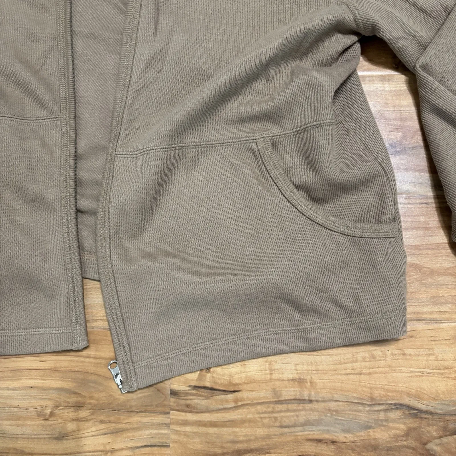 Women's White Stag XL 16/18 Knit Zip Up Hooded‎ Sweater Brown with Pockets - Image 2