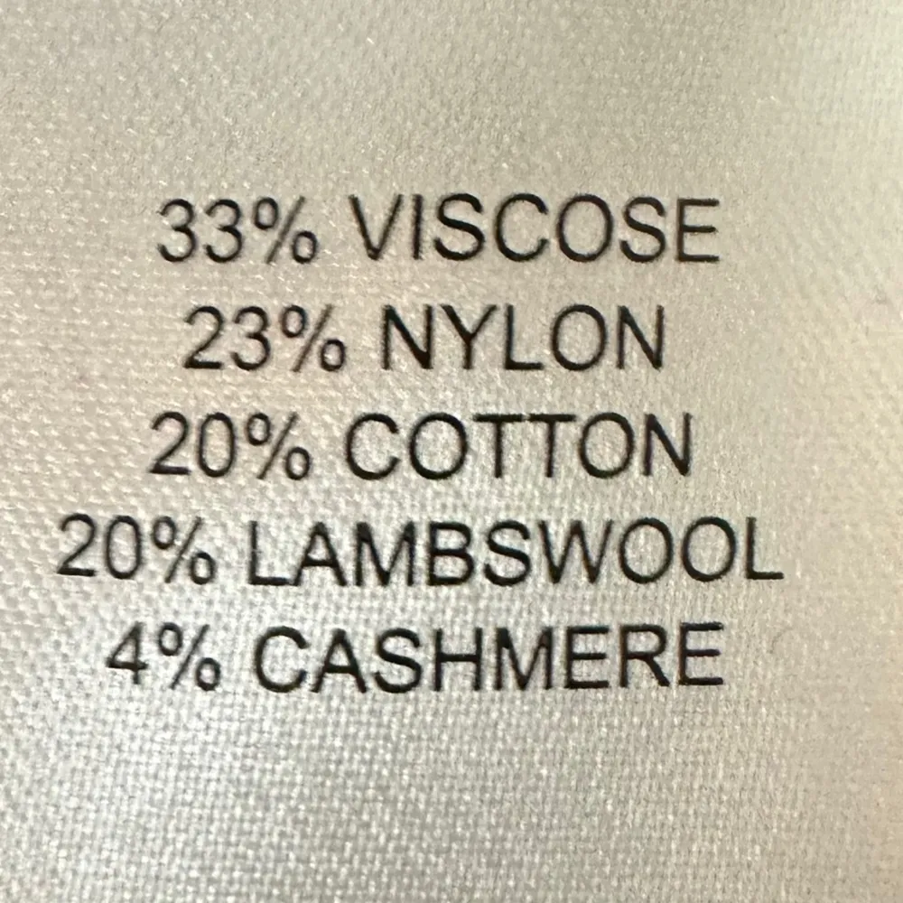 PAM & GELA Juicy Couture V Neck Cashmere Wool Sweater Size Small Black Leopard - Image 13