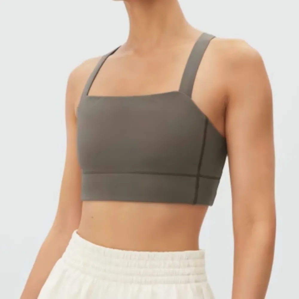 Everlane The Perform Cropped Top Dark Forest Taupe Size Medium - Image 3