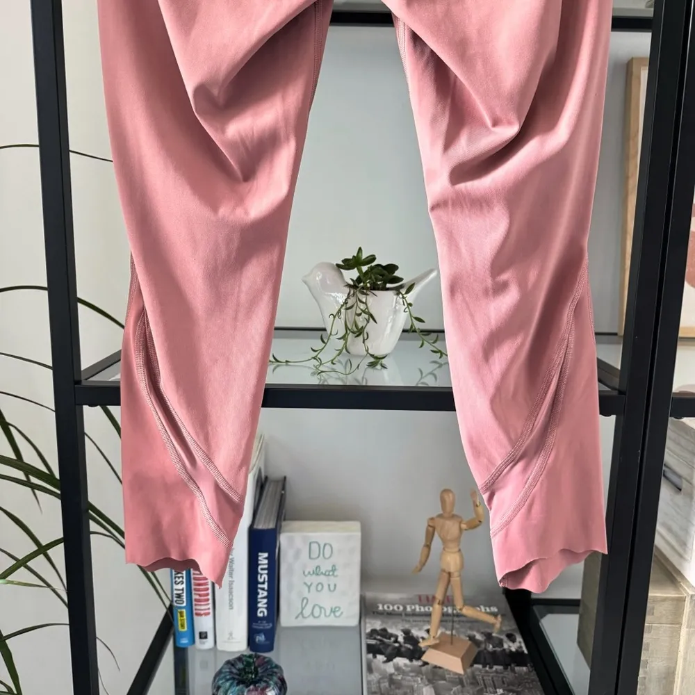 Lululemon Wunder Under High-Rise Crop 23" Scallop Full-On Luxtreme Spiced Chai 8 - Image 4