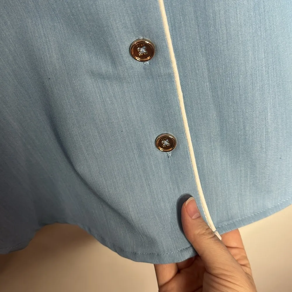 Buru Mel Denim Chambray Contrast Piping Button Down Blouse size XS Blue - Image 8