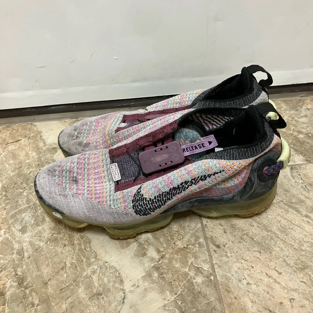 Women’s Nike Air VaporMax 2020 Flyknit Sneaker Violet Ash Pink Size 9 - Image 4