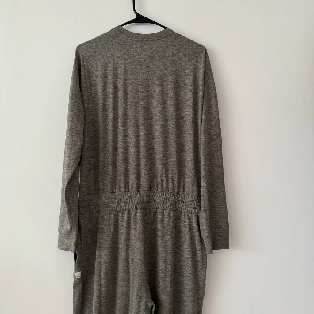 Vuori Womens Jumpsuit Lux Henley NWT Size M - Image 5