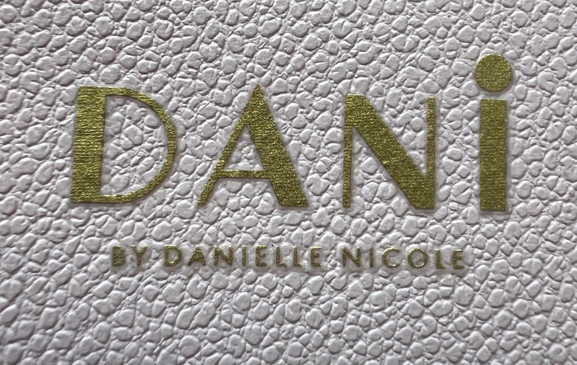 DANI by | ladies Disney, Minnie Mouse crossbody handbag. - Image 10