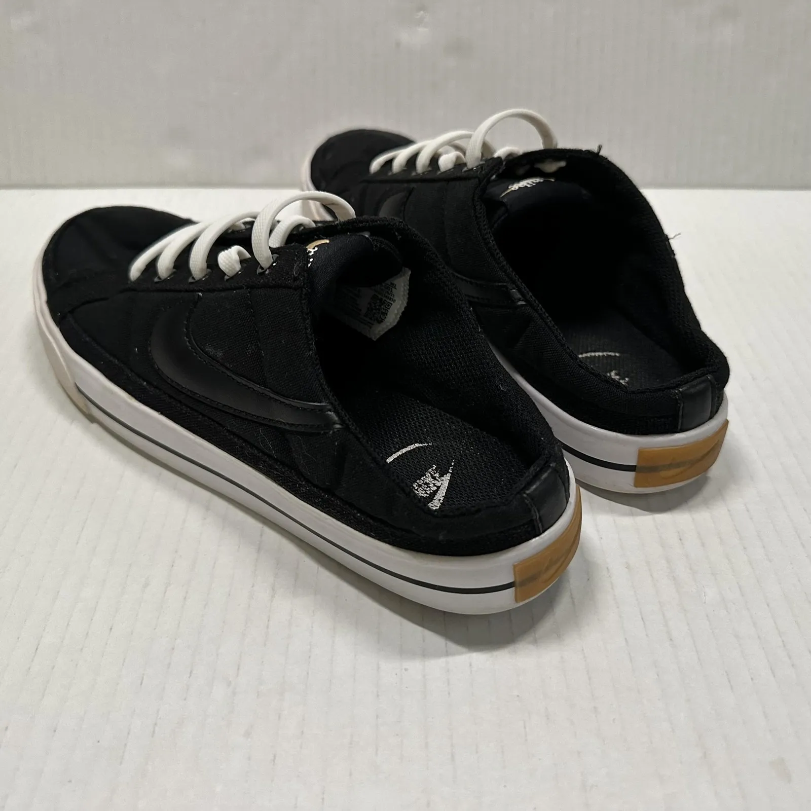 Nike Court Sneakers Womens 8.5 Black Canvas Mule Slip On Casual DB3970-001 - Image 5