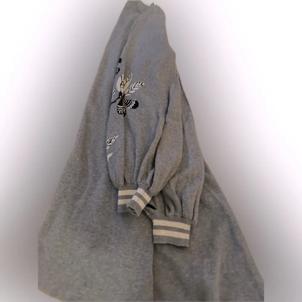 Max Studio grey  knit Cotton Rayon blend  floral motif sweater dress L - Image 15