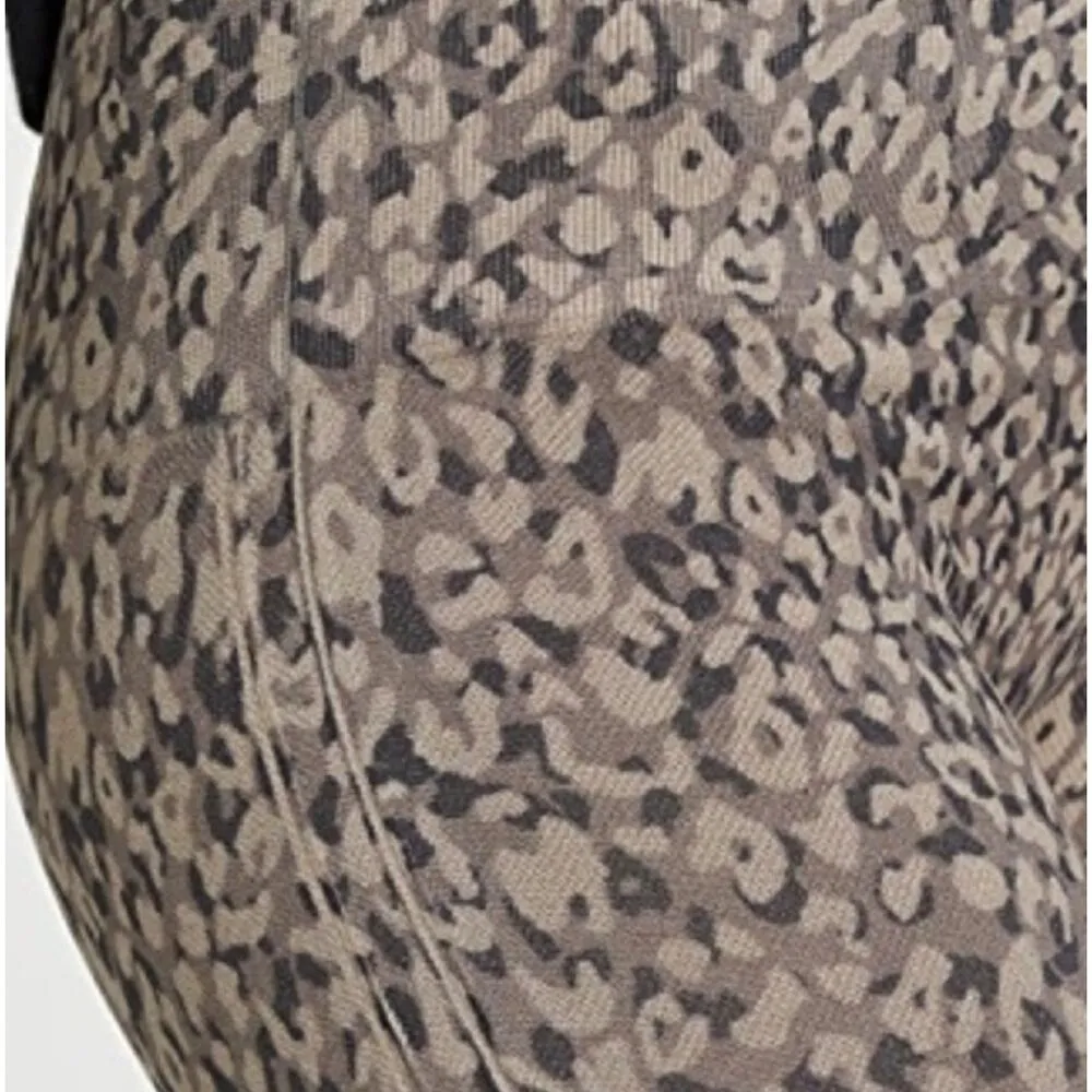 Spanx Look At Me Now Seamless Leggings in Mini Leopard Womens Size Large - Image 7