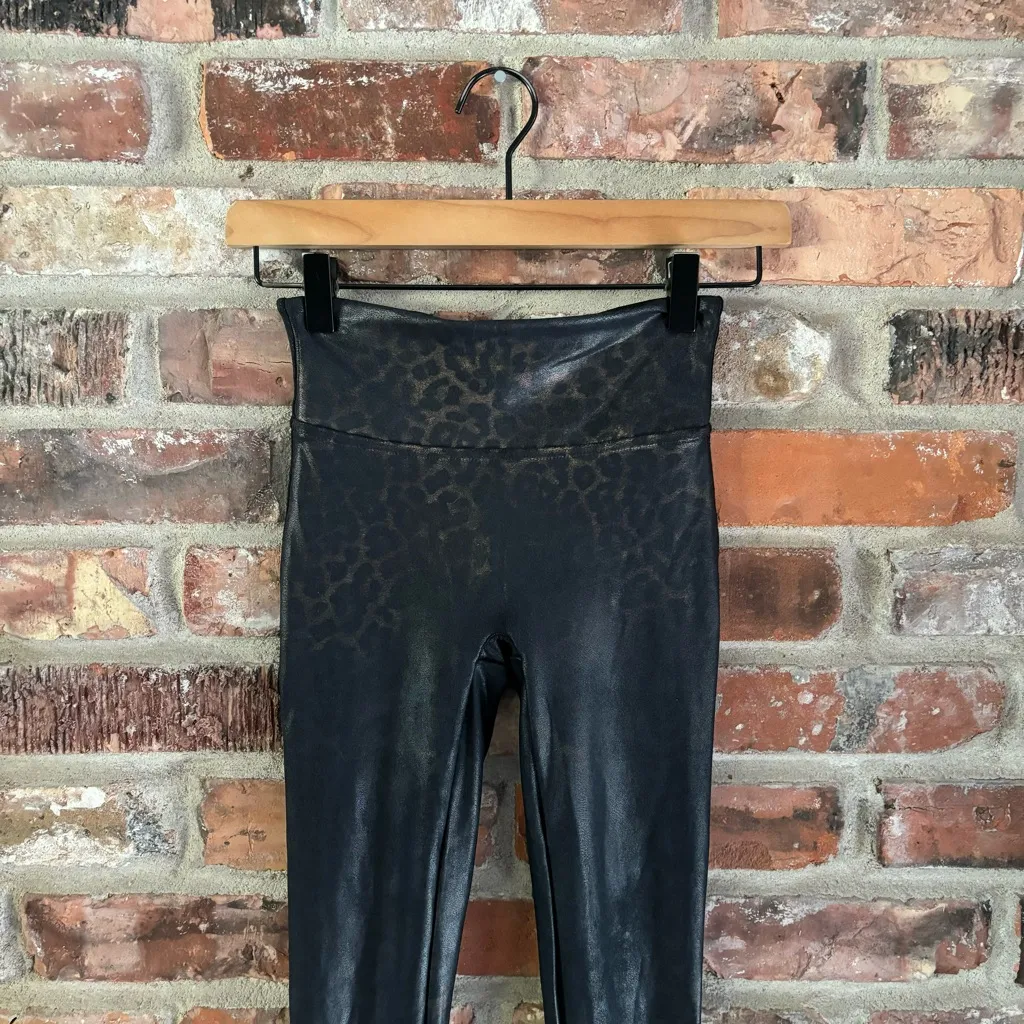SPANX Black Leopard Pint Faux Leather Leggings Pants, XS - Image 3